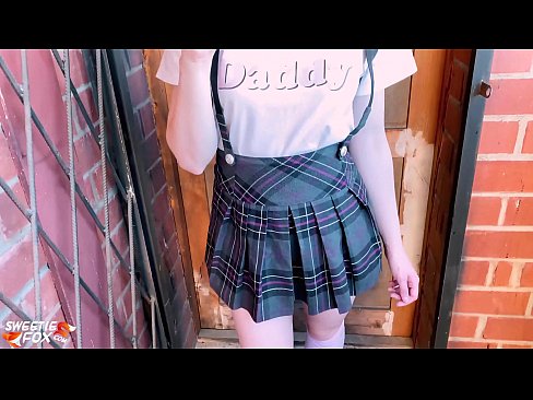 ❤️ Schoolgirl sûget har lul djip en neukt ynstee fan klassen. Neuken op fy.xywewl.top
