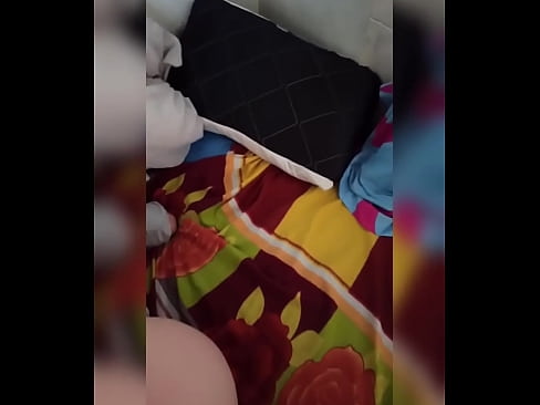 ❤️ Myn keamergenoat bliuwt allinnich thús want har man giet op fakânsje en ik nim de kâns oan om har te neuken en har kont fol mei molke Neuken op fy.xywewl.top